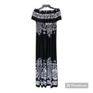 NWT Bongo Long Strapless Dress in a Juniors size M/M.